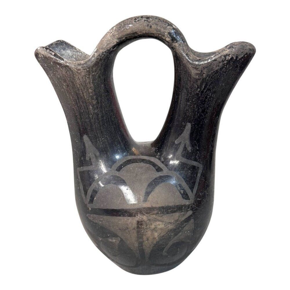 Vintage Native American Tesuque Pottery Wedding Vase No Signature 7" Grey Black